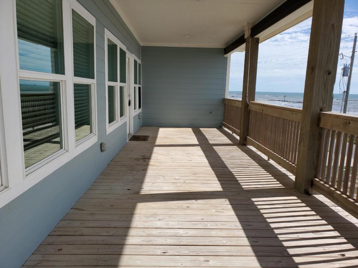 Oceanfront Home Near Hollybeach Cameron 외부 사진